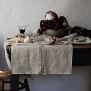 Fête Table Runner - black